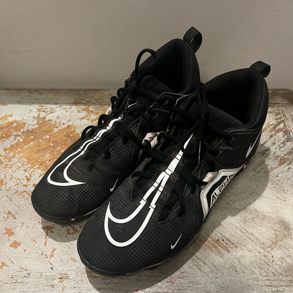 Nike Other - Nike Alpha Black and White Men's Football Cleat Athletic Shoes Size 10.5 Wide
